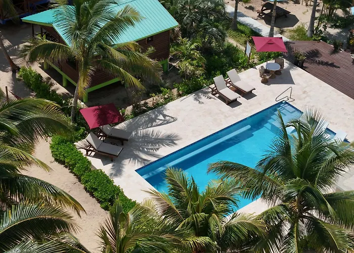 Coconut Row Boutique Hotel